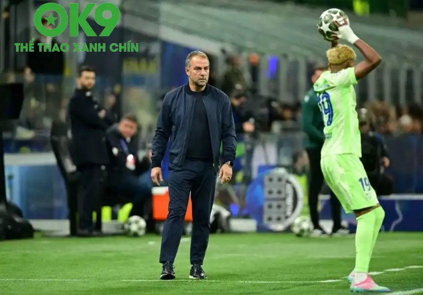 HLV Hansi Flick không hài lòng với cách ĐT TBN sử dụng Yamal (Ảnh: AS)